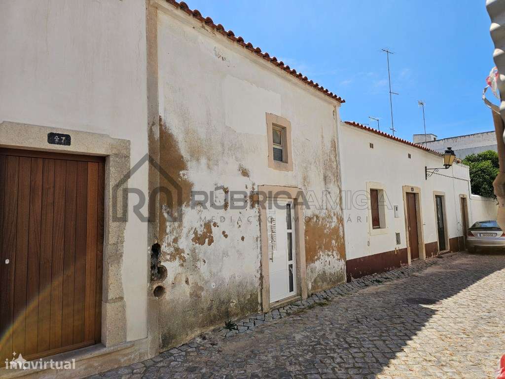 Casa no centro de Loulé para comercio ou habitação com projeto apro... - Grande imagem: 4/12