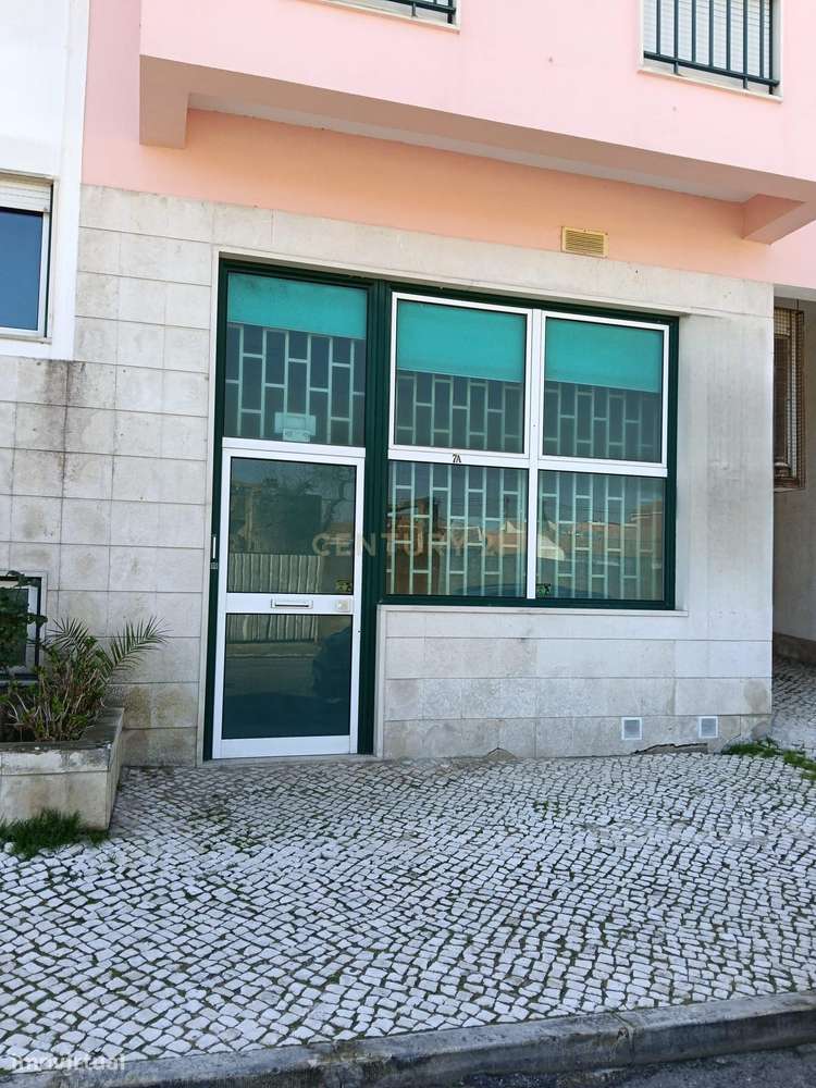 Venda – Espaço Comercial na Ameixoeira-0