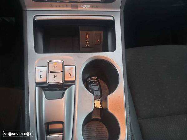 Hyundai Kauai EV 64kWh Premium - 13