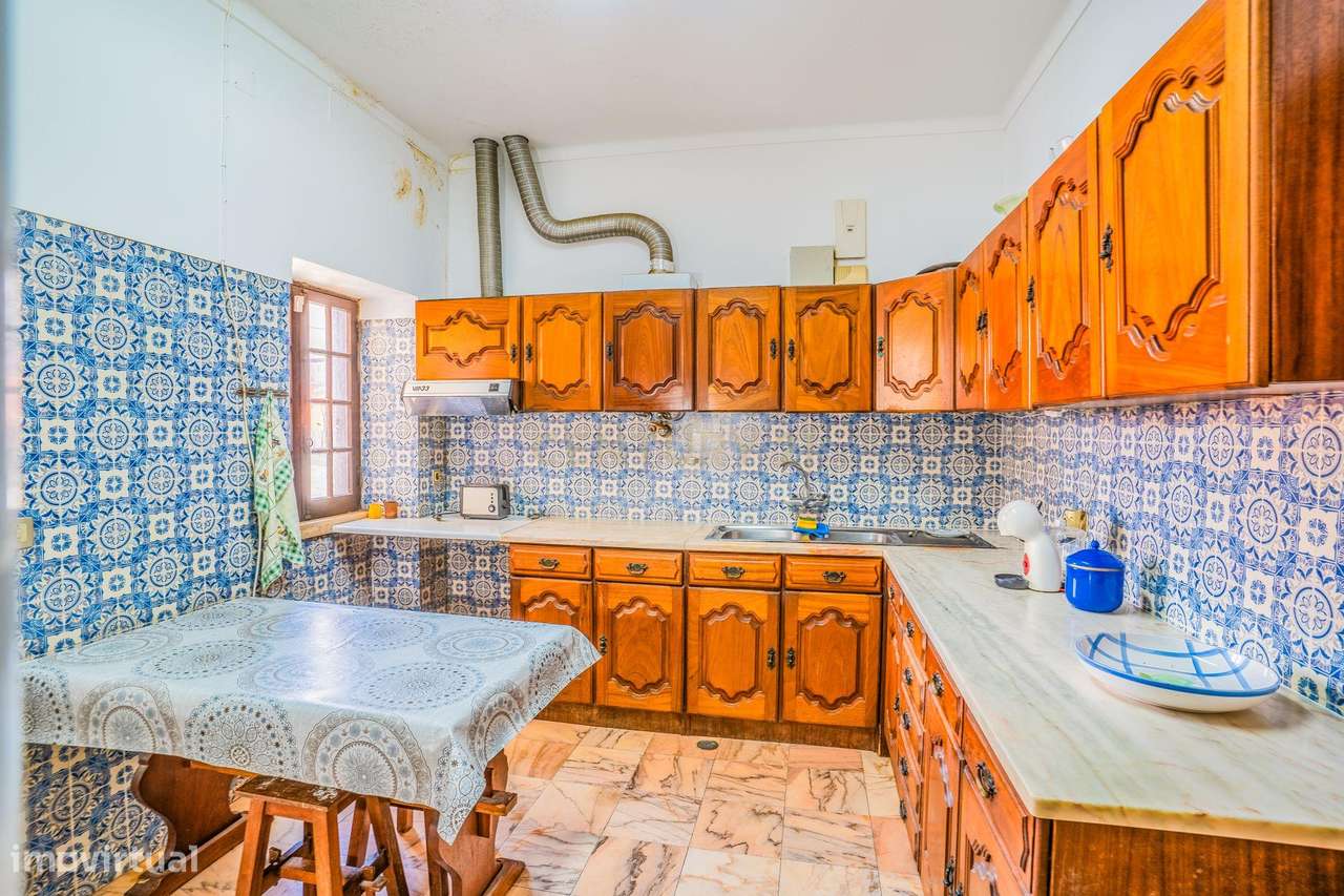 Moradia no Centro das Gaeiras. Uma casa única.-34