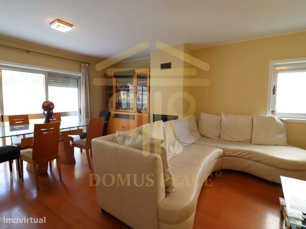 Apartamento T3 no Castelo da Maia com Terraço, 3 Frentes e Lugar de...-15