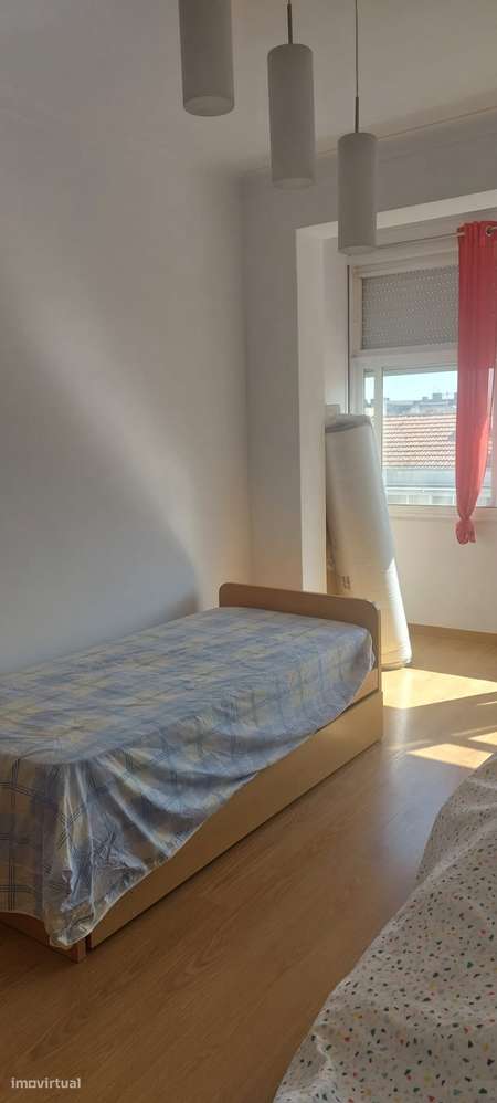 Apartamento T3 Amora - Seixal-17