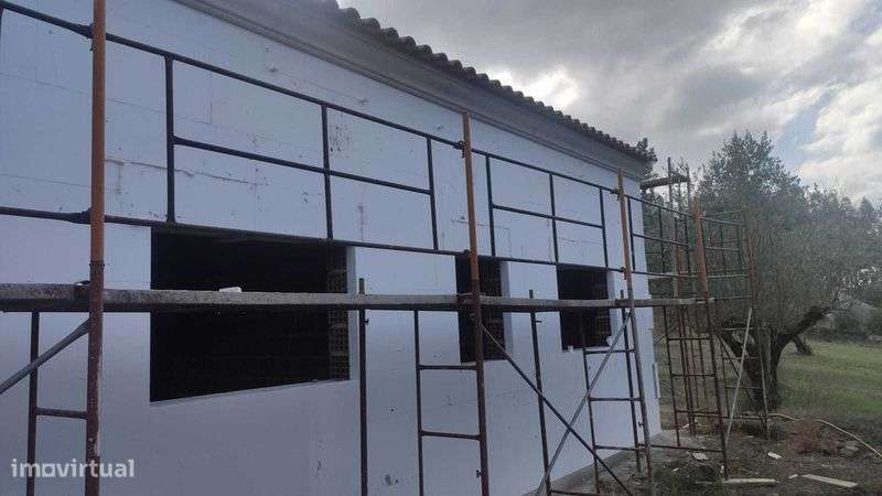 Moradia em fase de construção - Grande imagem: 5/10