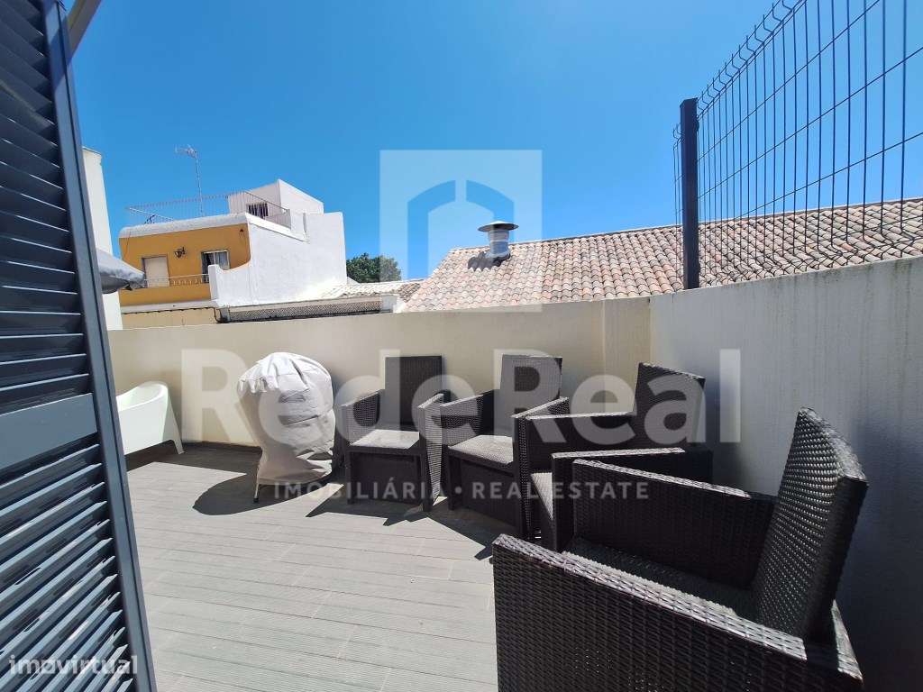 Moradia T4 com Vista Deslumbrante na Zona Histórica de Faro-48