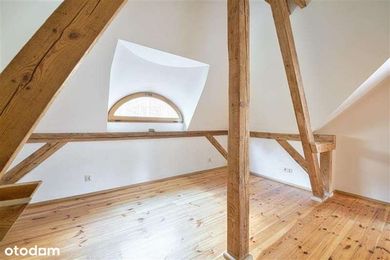 3-pokojowe poddaszowe mieszkanie w Sopocie 2 piętrze-13