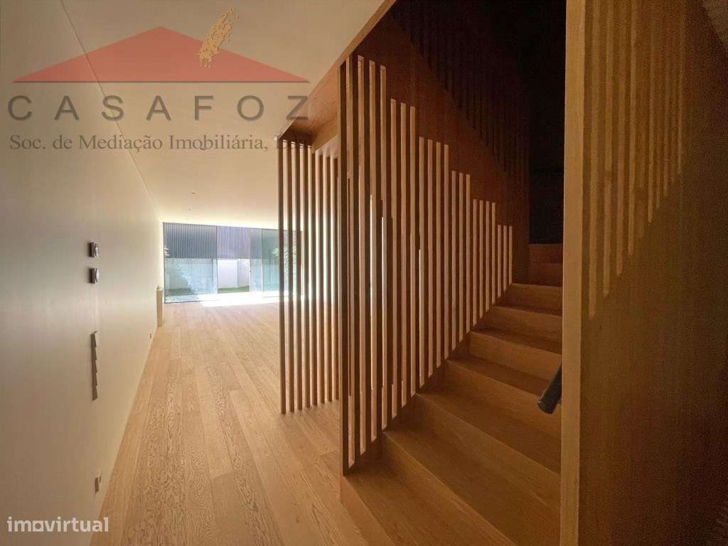 Venda Apartamento T3 Duplex Novo em Nevogilde-4