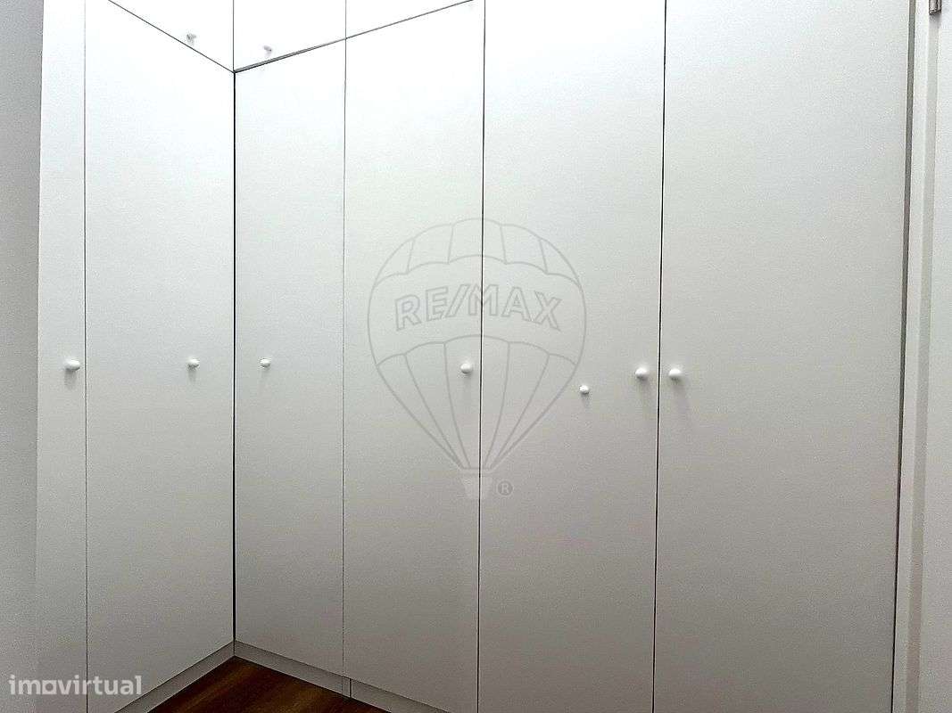 Escritório T2 para venda-7