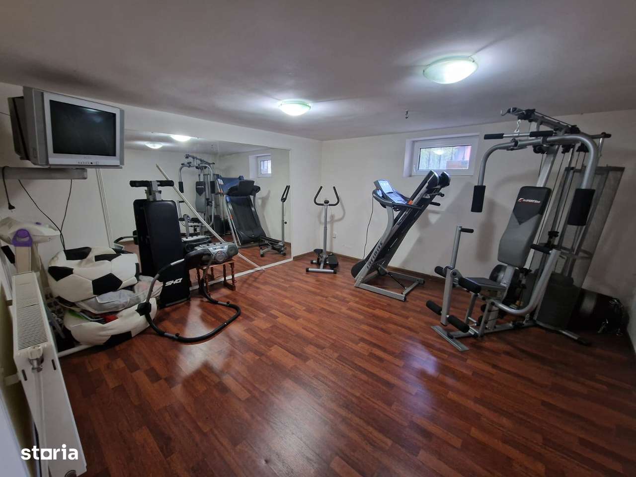 Casa zona  Calea Moldovei-16