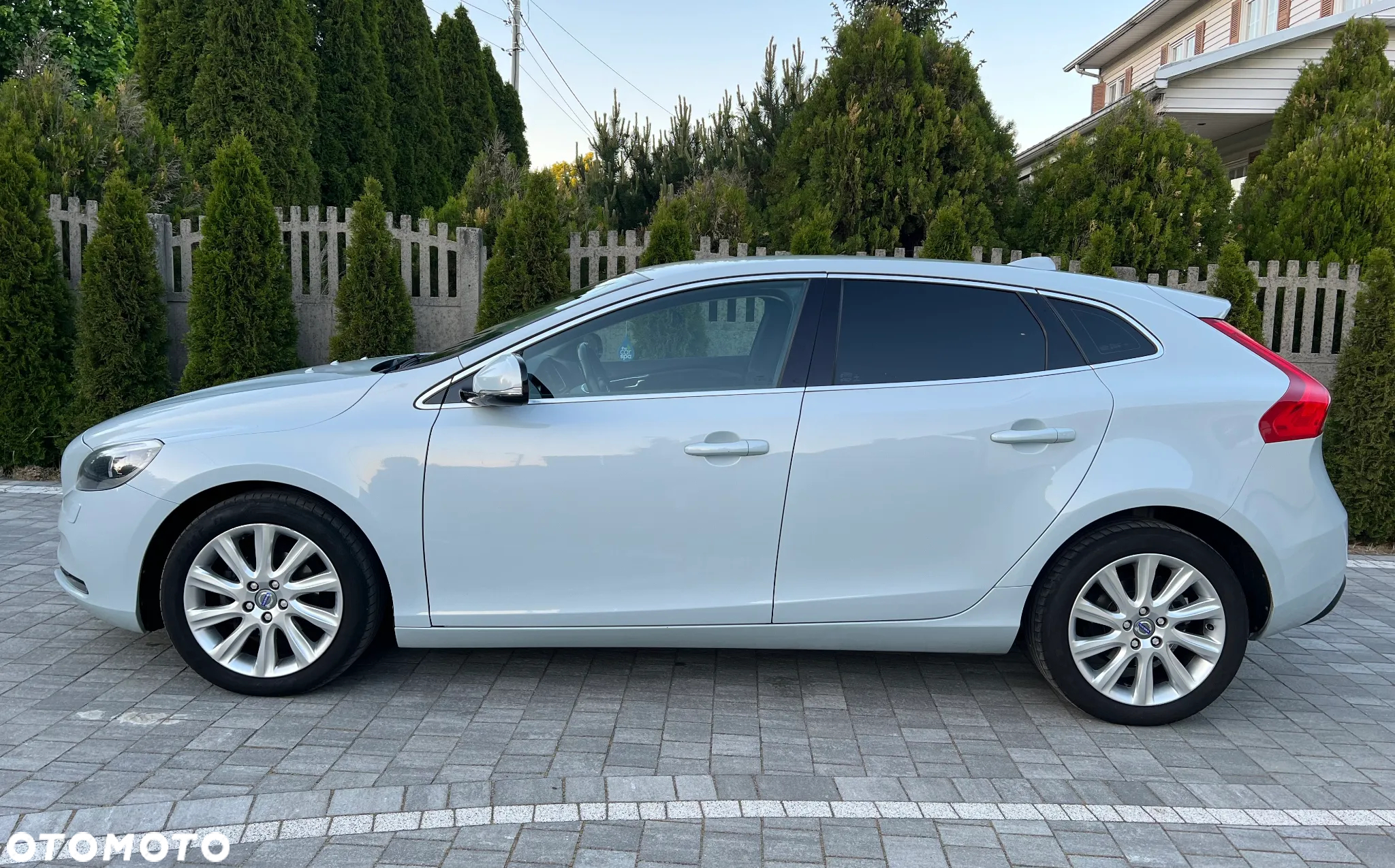 Volvo V40 CC D2 Momentum - 6