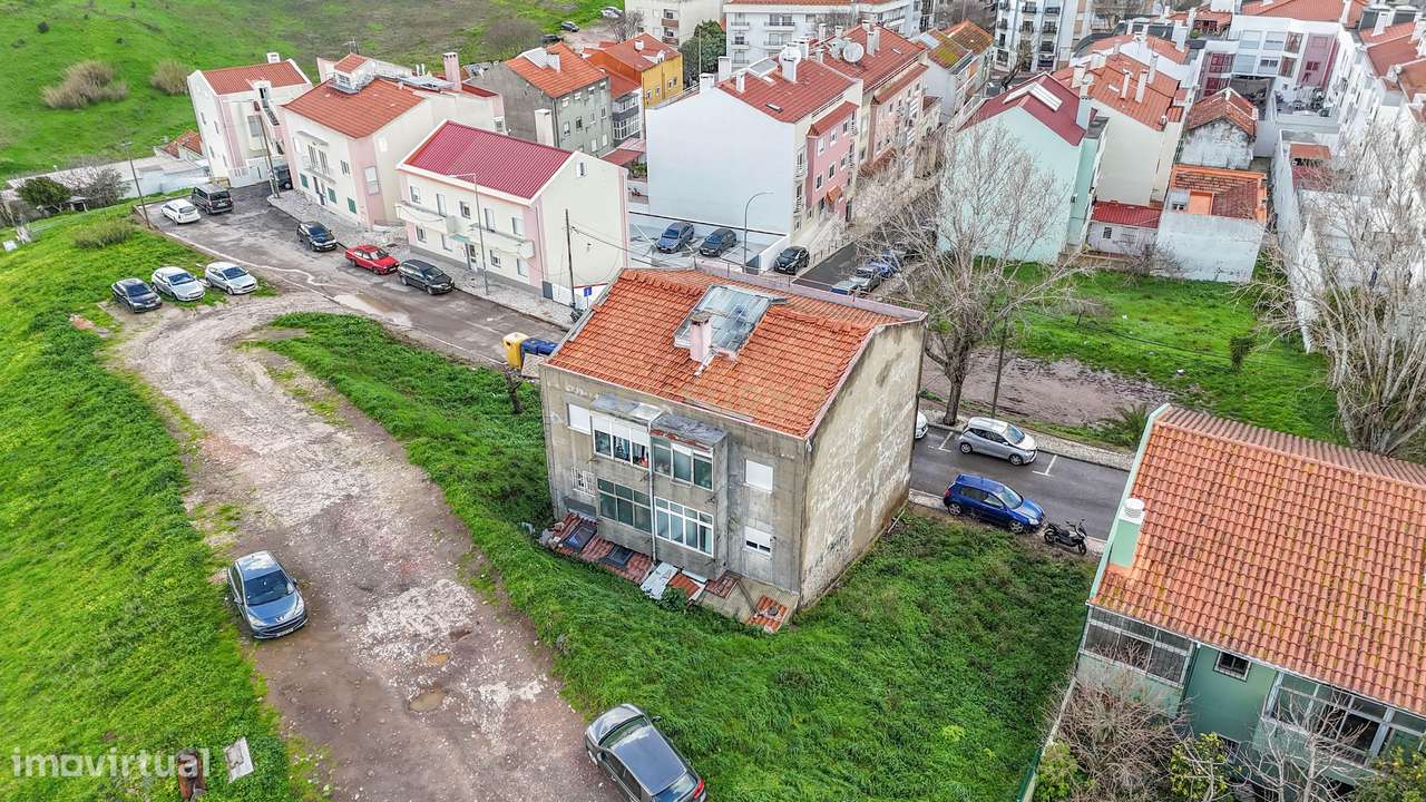 Prédio com Rentabilidade na Brandoa - Amadora-13