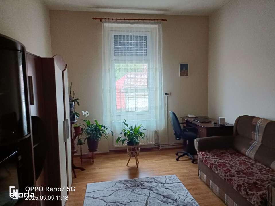 Casa de vanzare in Reghin zona centrala. - Imagine principală: 4/13