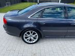 Audi A8 4.2 Quattro - 24