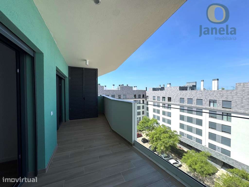 INSPIRADOR Apartamento NOVO, com piscina, garagem e grande varanda,... - Grande imagem: 4/43