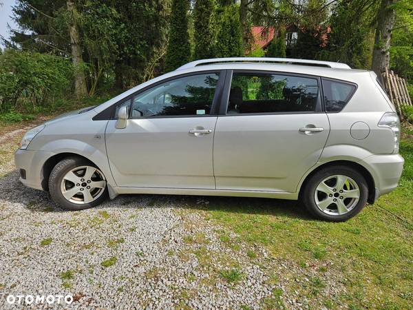 Toyota Corolla Verso 1.8 Gold - 1