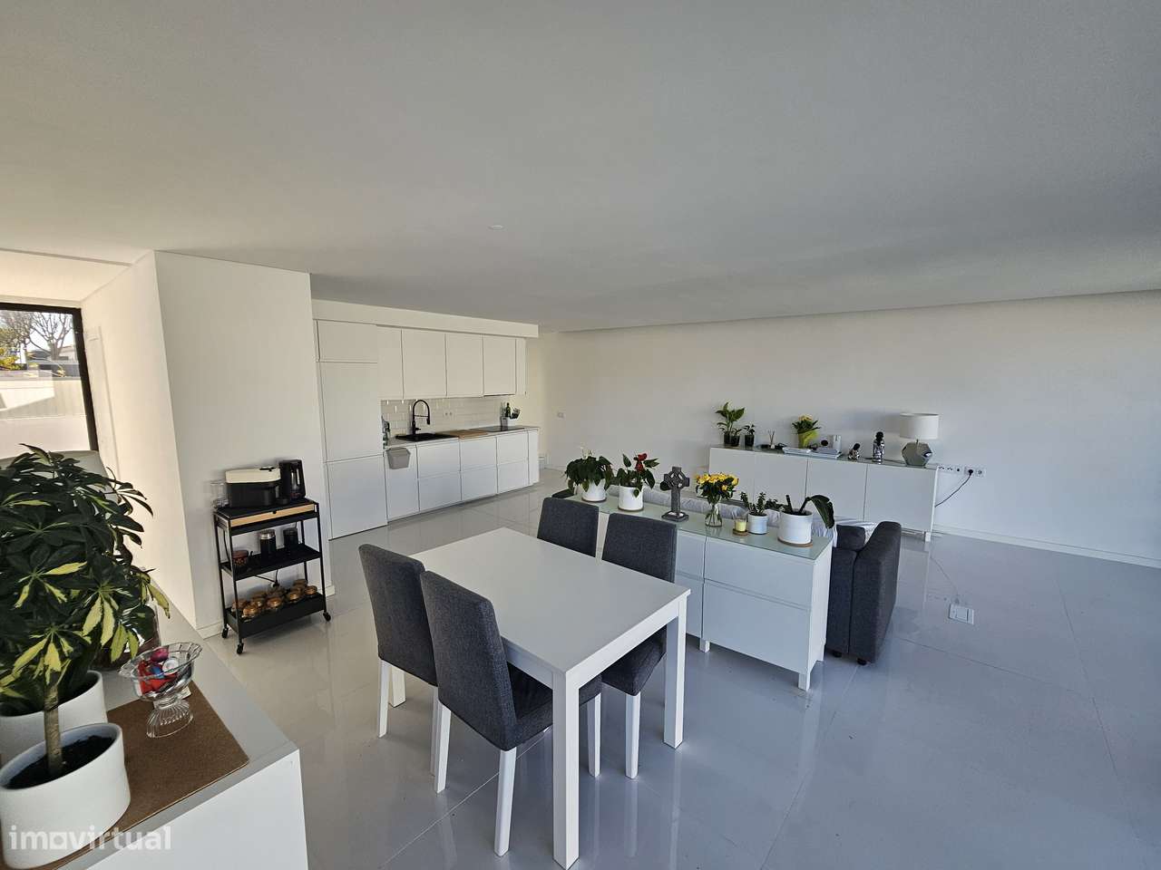 Moradia T3+1 em Palmela, em frente ao St Peter's School - Grande imagem: 5/12