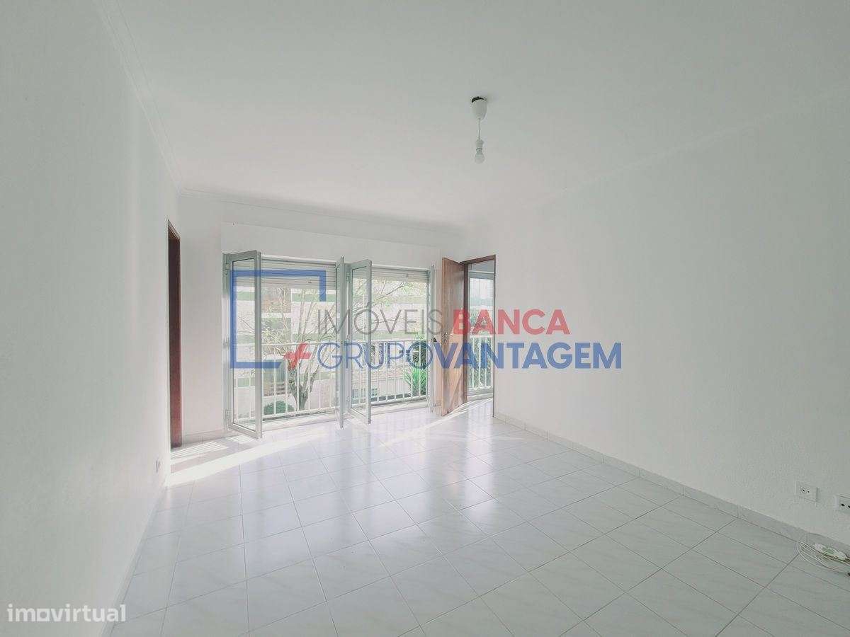 APARTAMENTO T2 - 63m2 - Monte Abraão - Grande imagem: 1/18