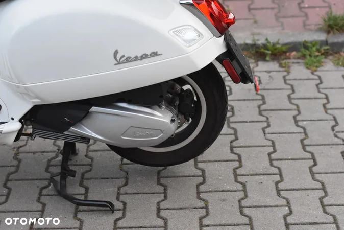 Vespa GTS - 10