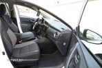 Toyota Auris 1.8 L VVT-i HSD Luna - 13