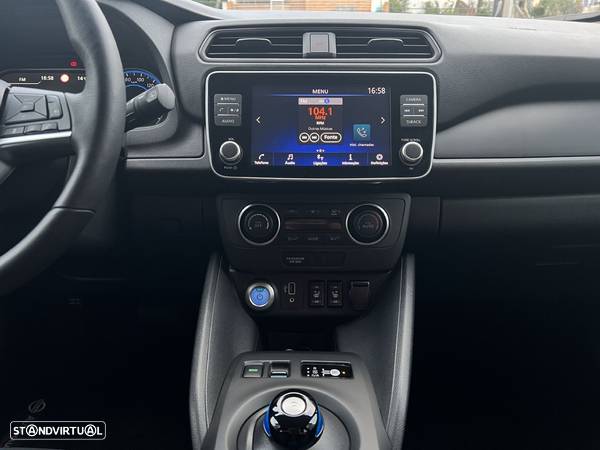 Nissan Leaf N-Connecta - 10