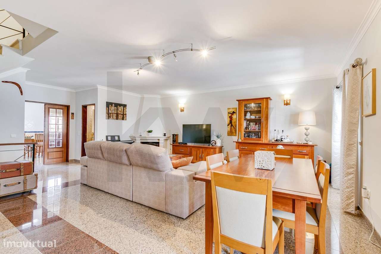 Espaçosa moradia T3 em Alcochete - Grande imagem: 3/53