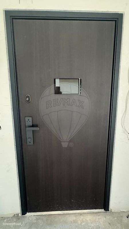 Moradia T2 para venda - Grande imagem: 2/19