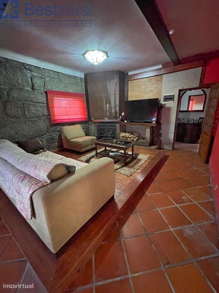 Moradia T4 Isolada - 5 min. Centro Sto. Tirso-32