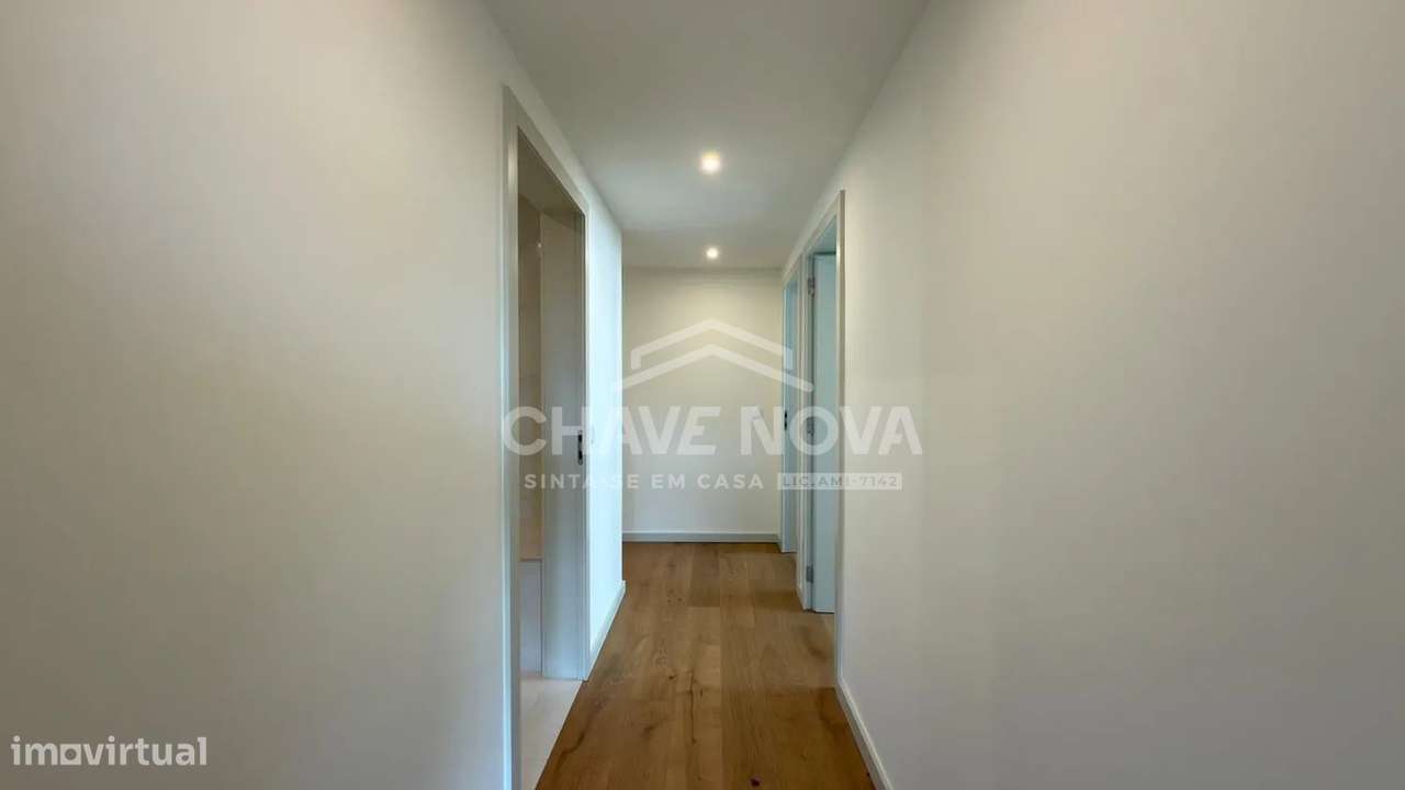 Apartamento T3 Novo c/ 2 Lugares de Garagem em Oliveira do Douro-20