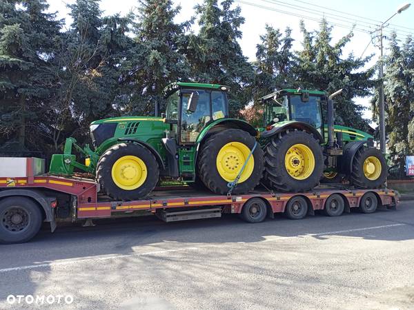 John Deere 6215R - 9