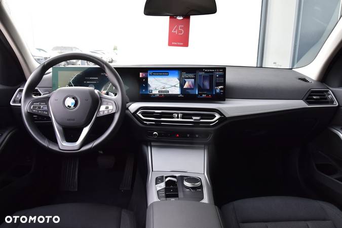 BMW Seria 3 318i Advantage - 11