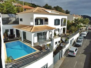 MORADIA T3 + T1 com Piscina e vista mar PARA VENDA, Santa Maria Maior,