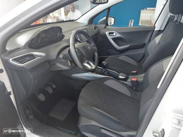 Peugeot 2008 1.2 PureTech Style - 10