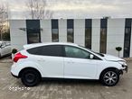 Ford Focus 1.6 Ambiente - 4