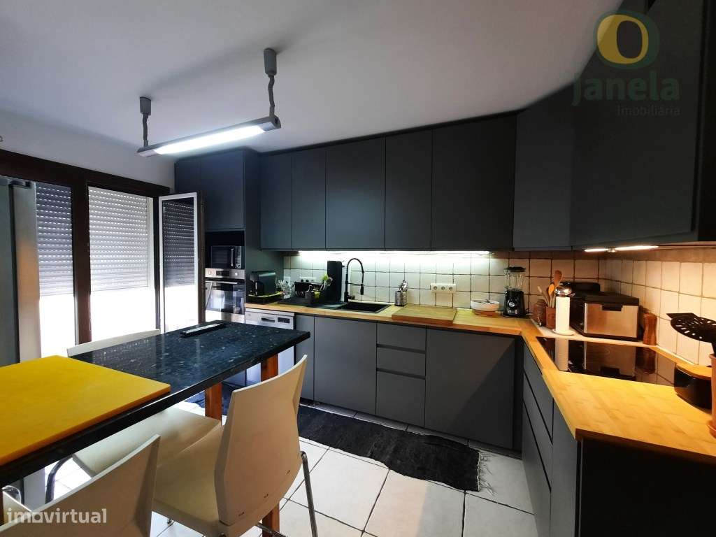 T3 Duplex na baixa de Faro, com enormes varandas - Grande imagem: 5/10