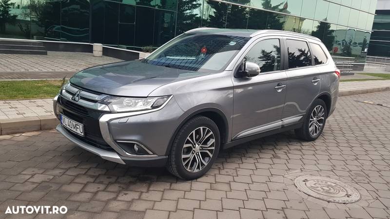 Mitsubishi Outlander 2.2 DI-D 4WD Automatik Instyle - 1