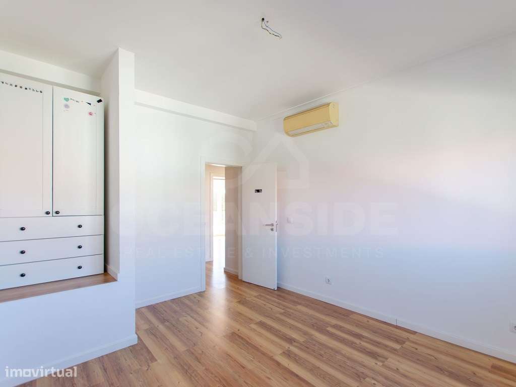 Moradia T4 + 1 em Tercena-28