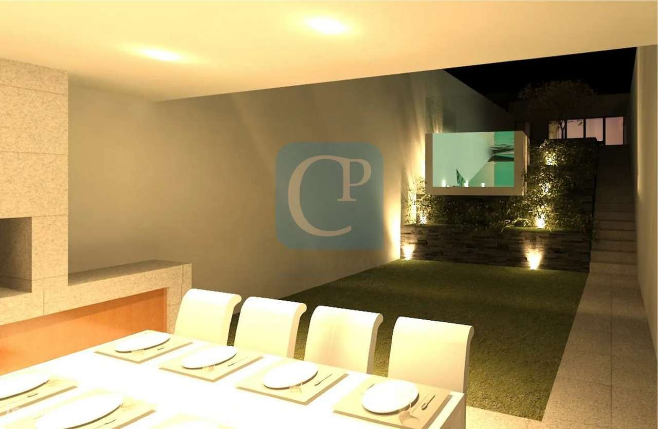 Moradia V5 para remodelação em Paranhos, Porto - Grande imagem: 2/9