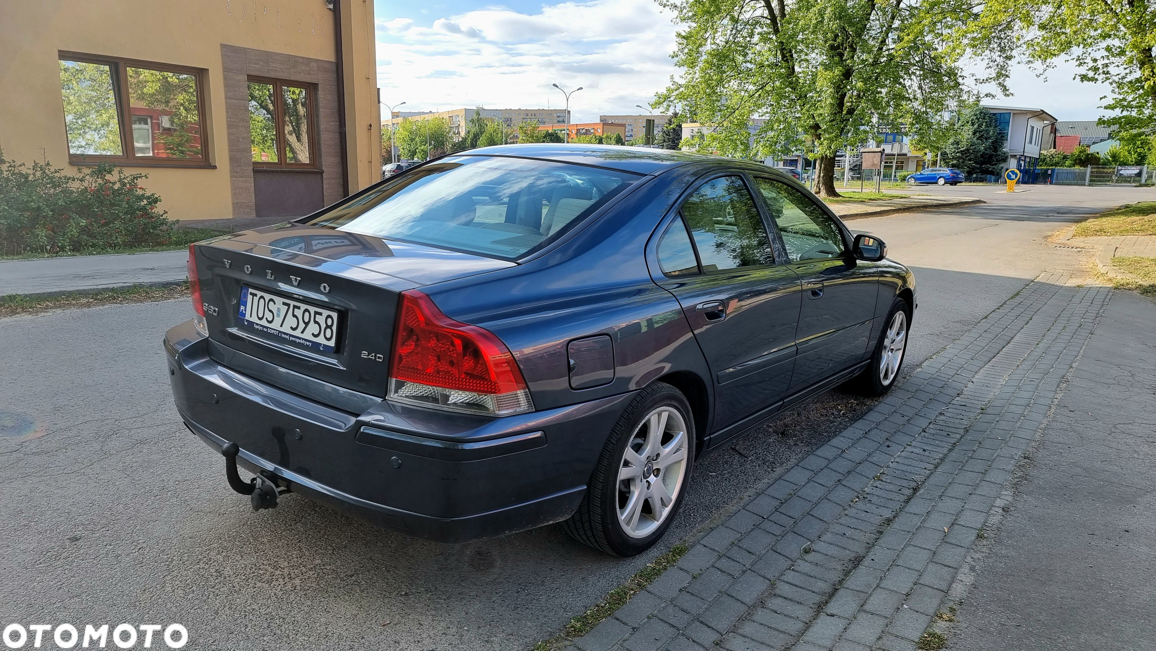 Volvo S60 2.4D Summum - 1