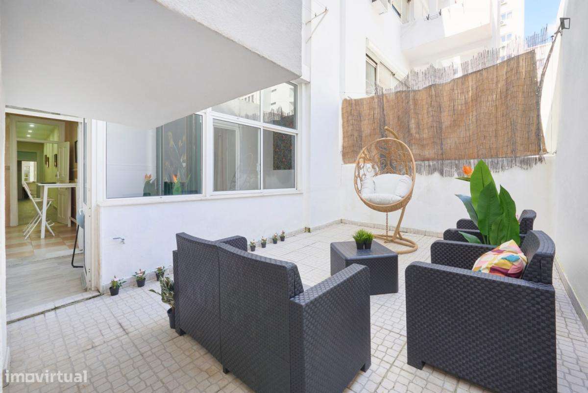 Quarto - localizado em Marquês de Pombal Lisbon - Grande imagem: 3/10