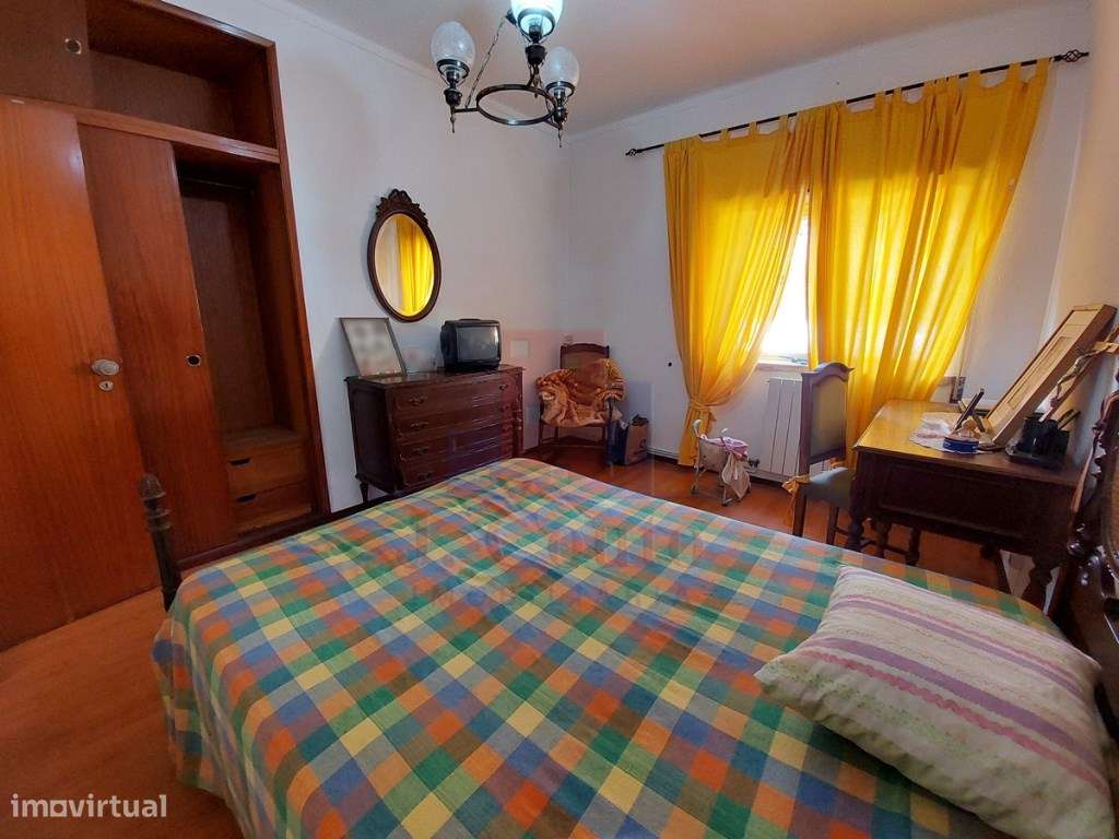 Prédio com 7 apartamentos no centro de Caldas da Rainha-20