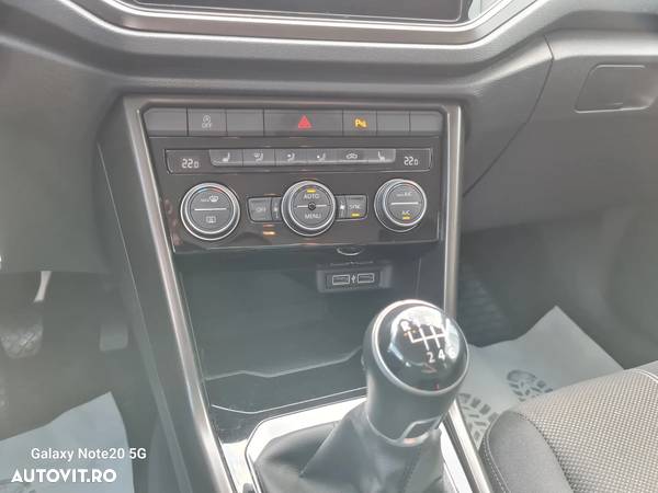 Volkswagen T-ROC 1.6 TDI Design - 17