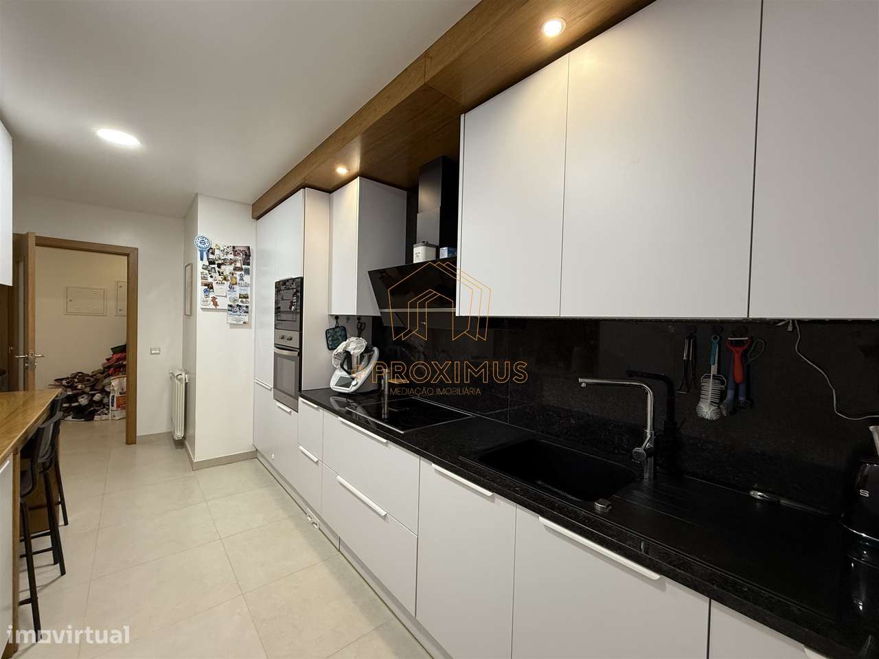 Apartamento T3 c/ arrumo e garagem - Figueira da Foz-12