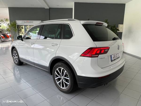 VW Tiguan 1.6 TDI Confortline - 6