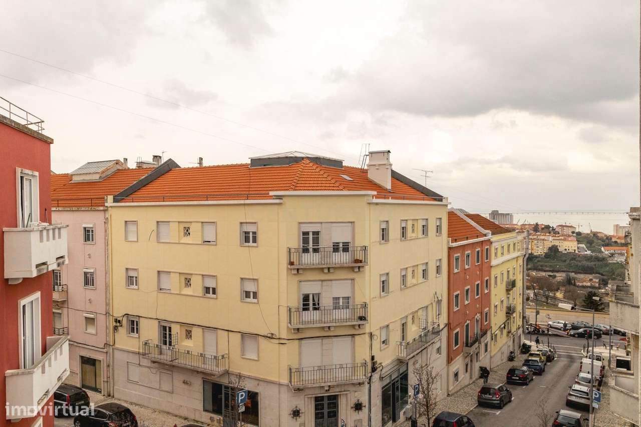 Apartamento T2, totalmente renovado.-20