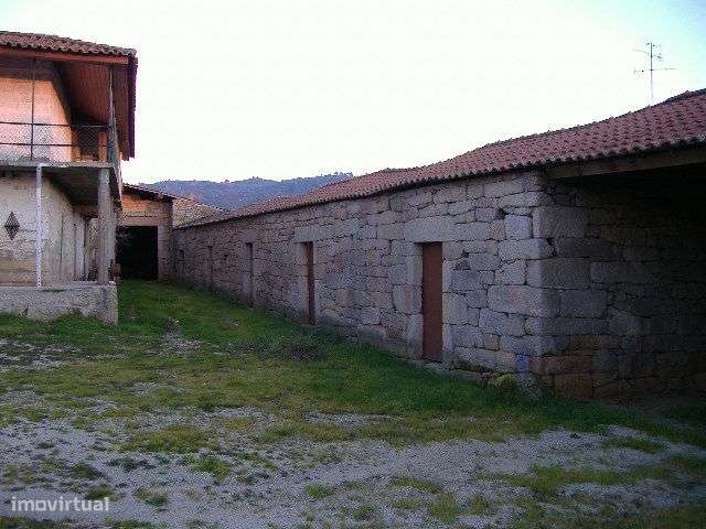 Quinta em Chaves Terreno 50 Ha (500 mil M2) Construção 1.593 m2-6