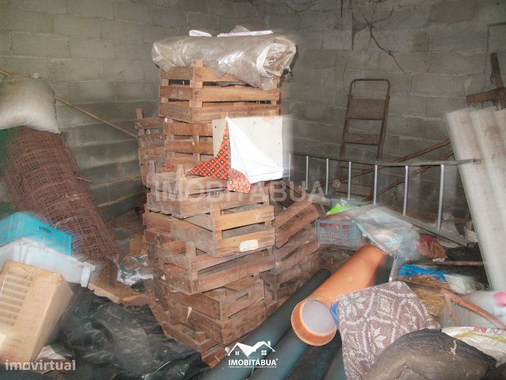 Terreno rústico de 8000 m2 com viabilidade de construção a cerca de...-9