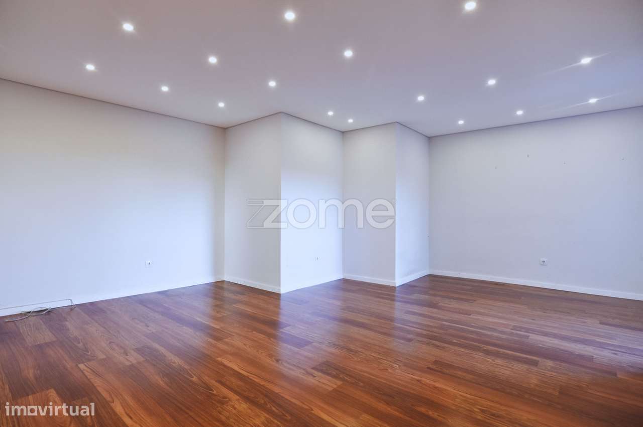 T4 à venda em Vila do Conde - Praça Luís de Camões - Grande imagem: 5/25