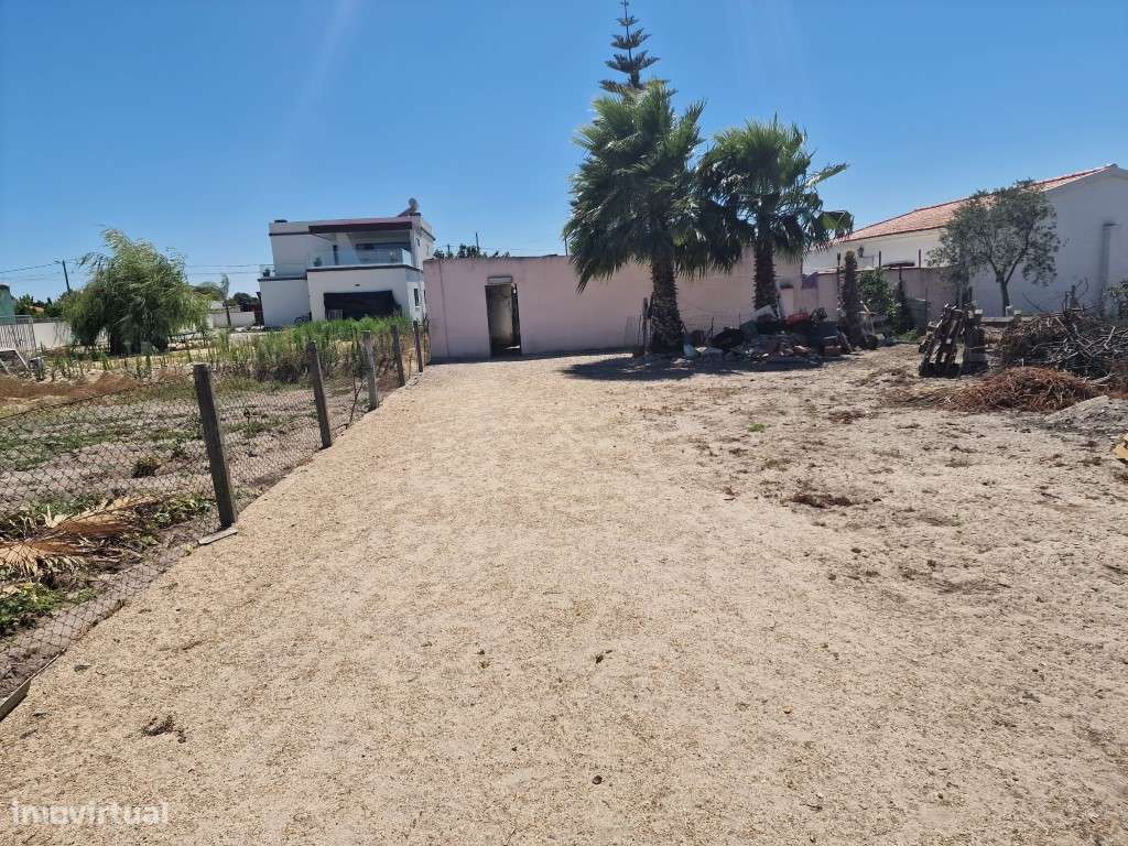 Terreno c/ Casa Térrea, em Foros de Salvaterra. - Grande imagem: 5/53