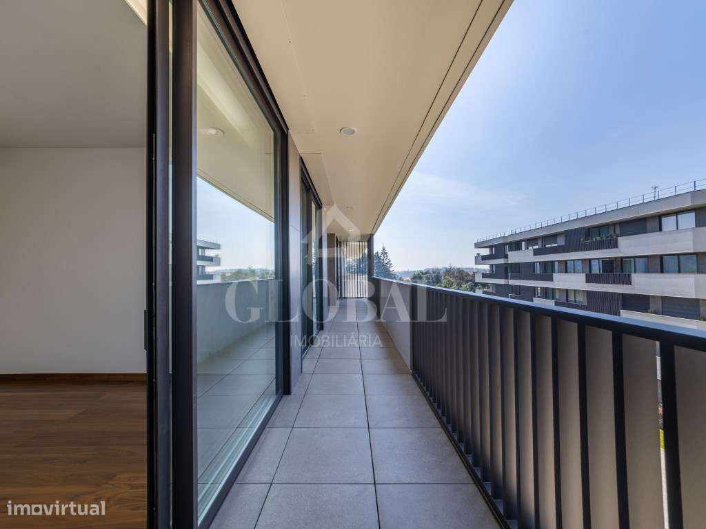 Apartamento T2 Condomínio HILGARDEN-13