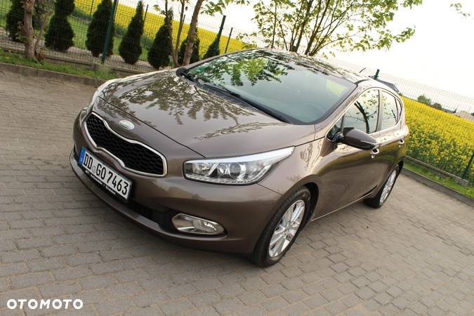 Kia Ceed 1.4 CVVT Attract - 36