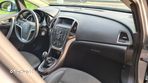 Opel Astra IV 1.4 T Cosmo EU6 - 13